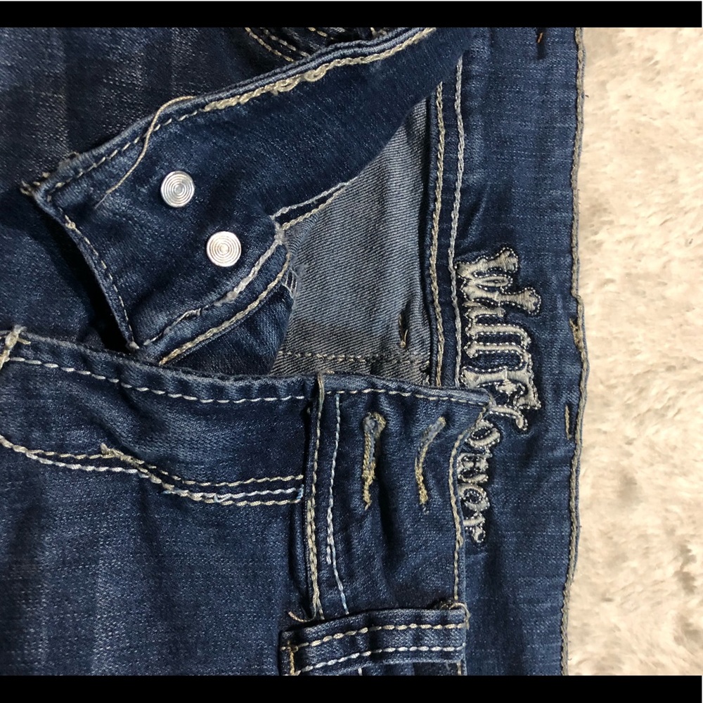 Shorts - Picture 2 of 4